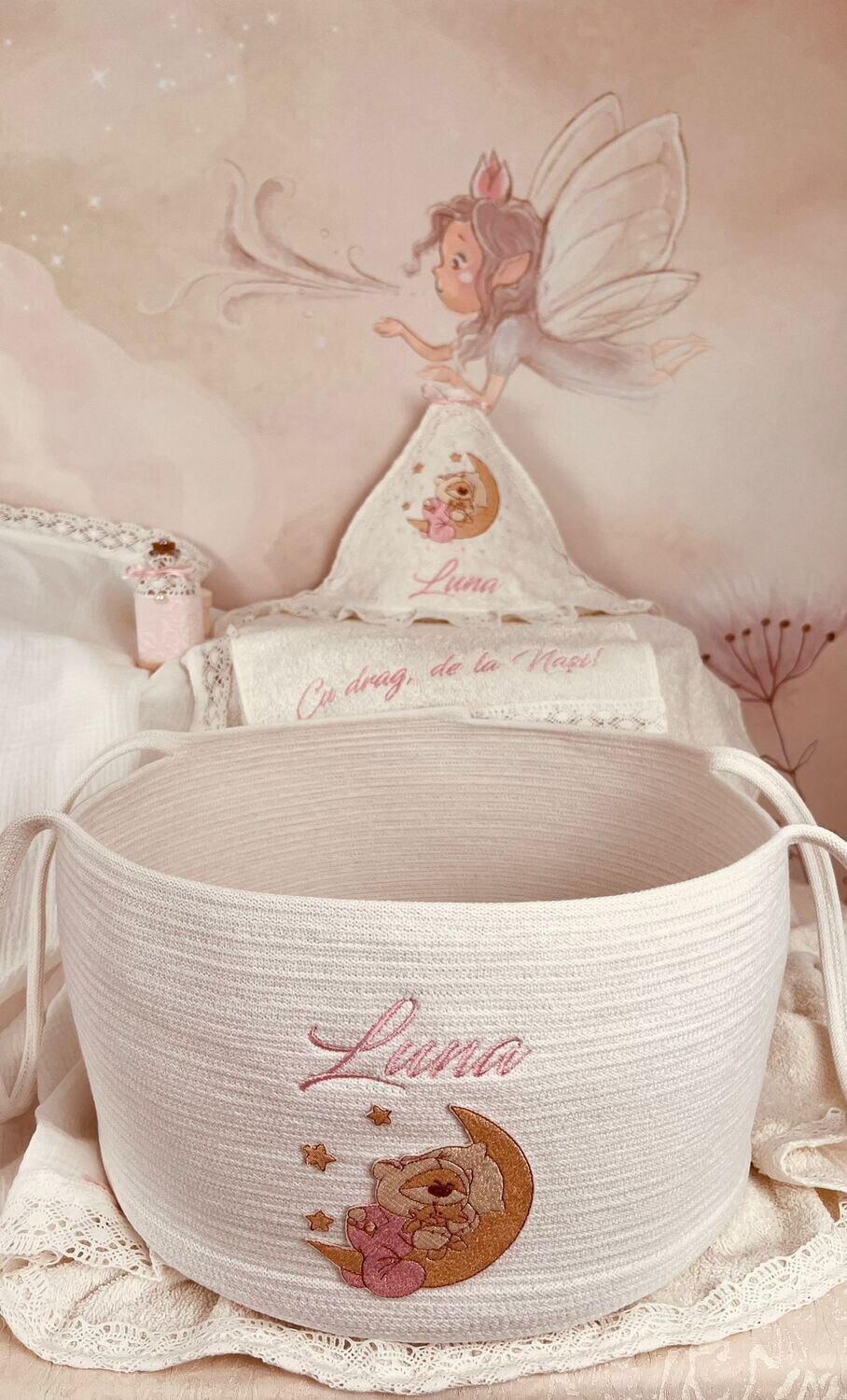 Trusou Botez Muslin Personalizat Luna - Set Biserica Trusou Botez Muslin Personalizat Luna - Set Biserica