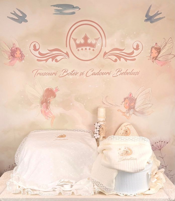 Trusou Botez Muselina Urs pe Luna - Set Biserica Trusou Botez Muselina Urs pe Luna - Set Biserica