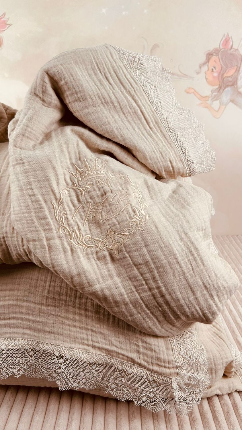 Set Cadou Nasi lenjerie pentru pat din muselina