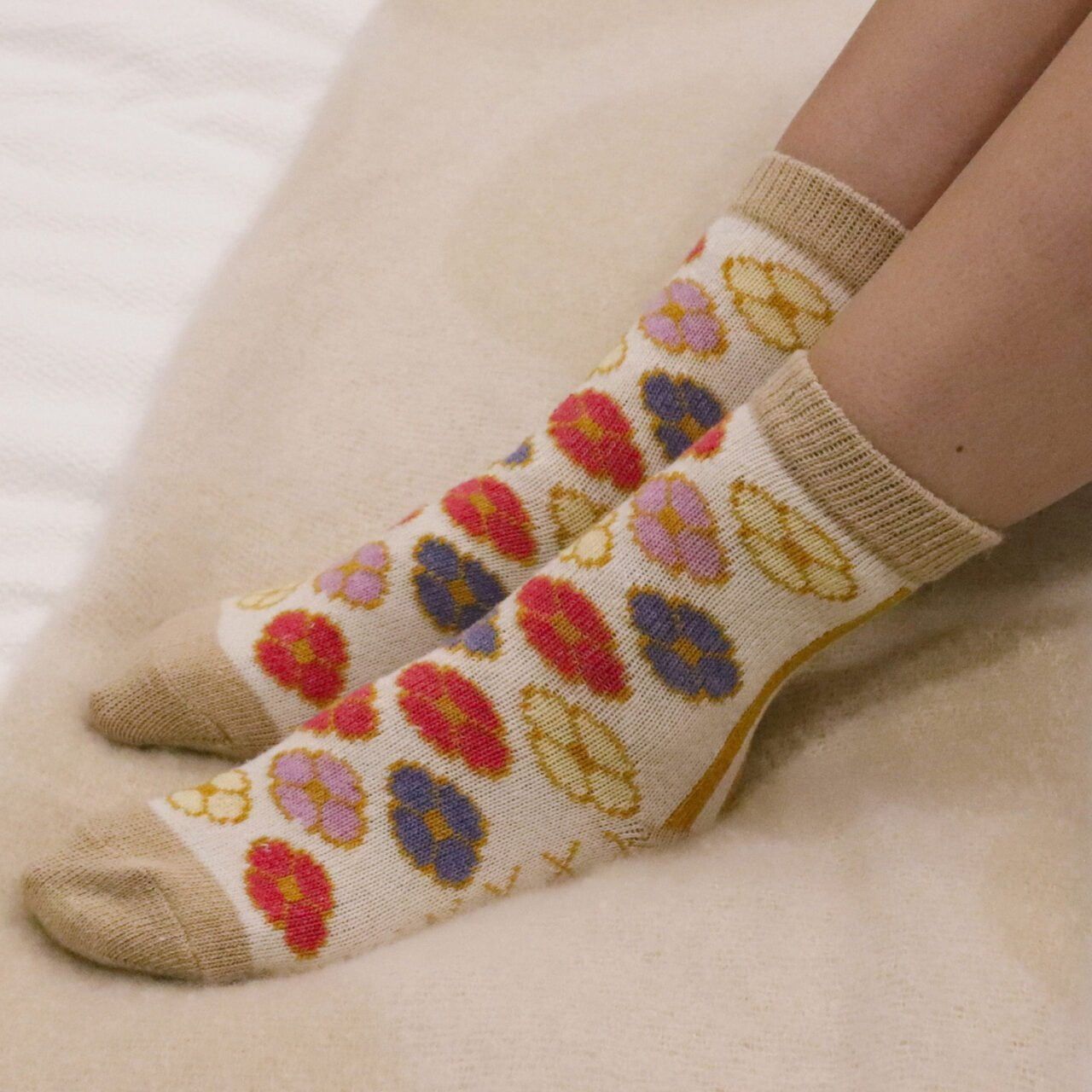 Zelly Gorgeous  Flower Socks Beige  Wool Blend  Warm Cozy For Winter