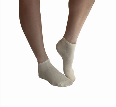 Pamela Mann Extra Wide Trainer Socks Super Soft Bamboo Blend White