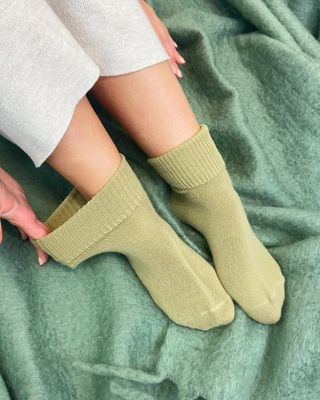 PAMELA MANN Sage Ultra-Soft Comfort Socks Size 4 to 8