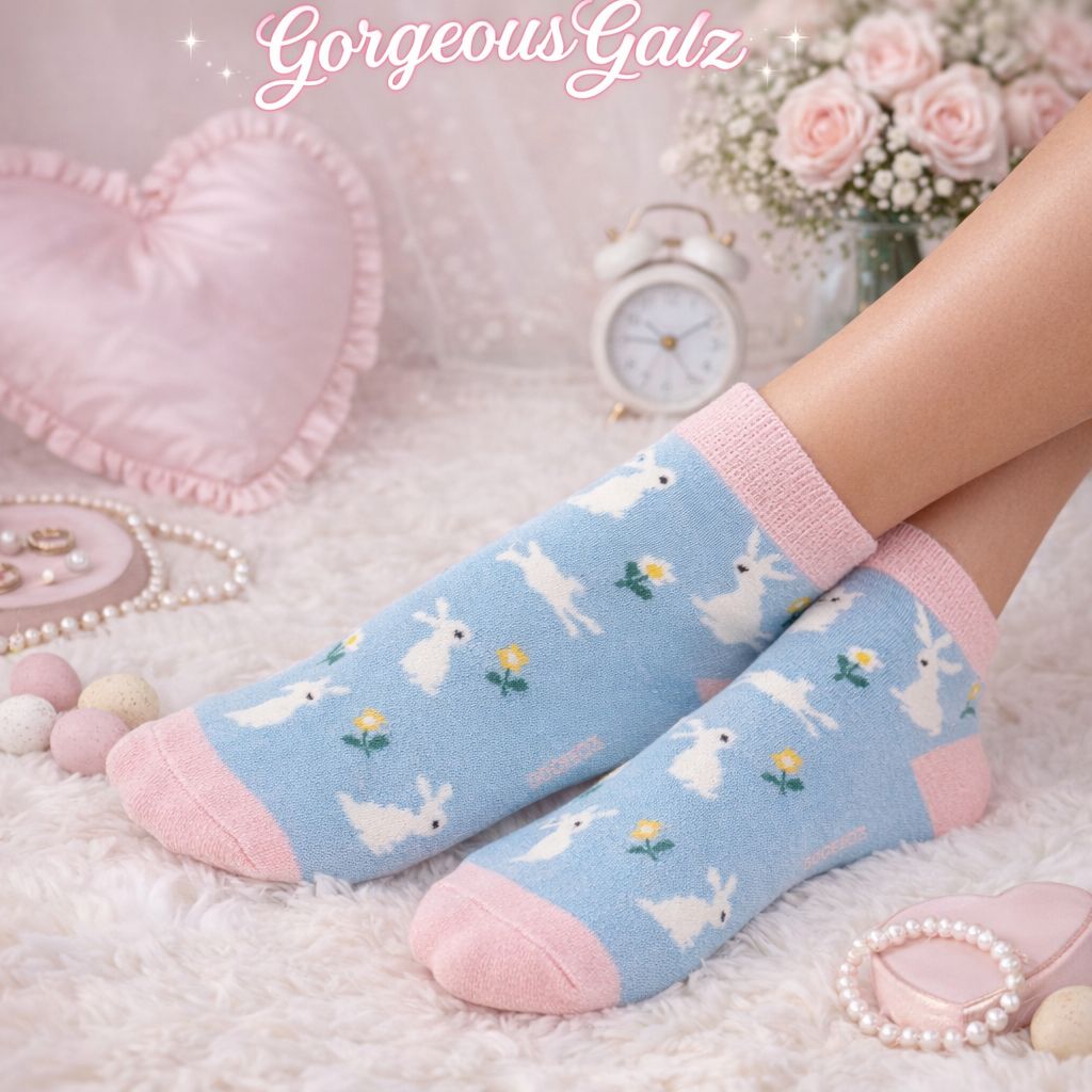 Bunnies & Daisies  Rabbit Trainer Socks Powder Blue