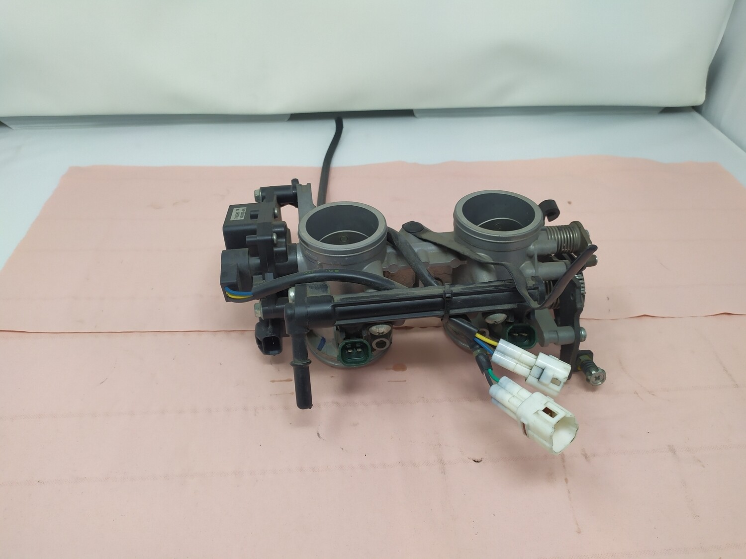 Rampe boitier papillon Kawasaki er6