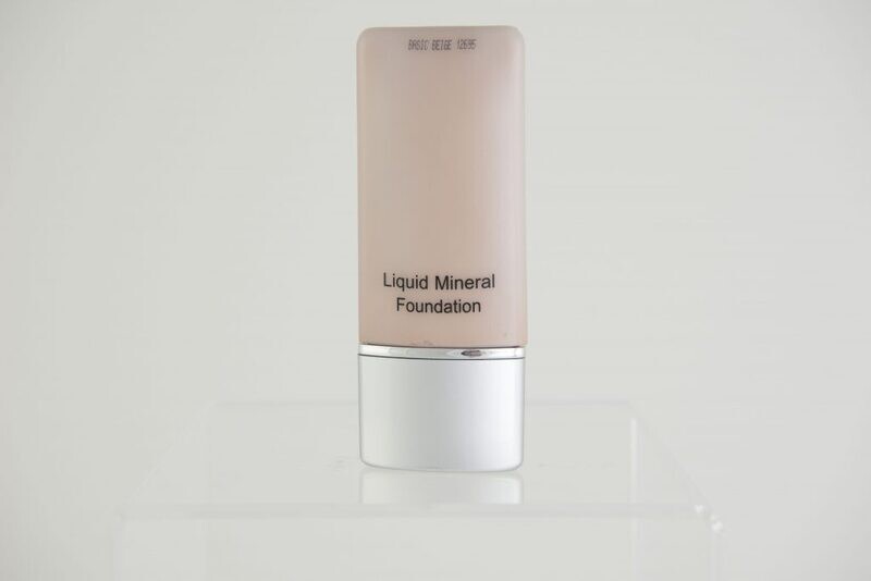 Liquid Foundation: Basic Beige