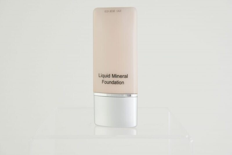 Liquid Foundation: Rich Beige