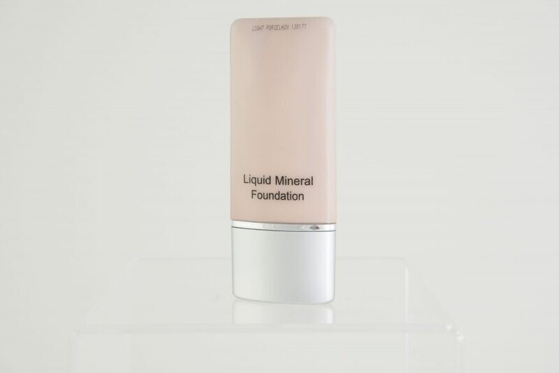 Liquid Foundation: Light Porcelain