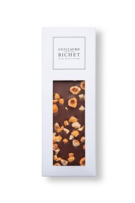Hazelnut black bar 66 %