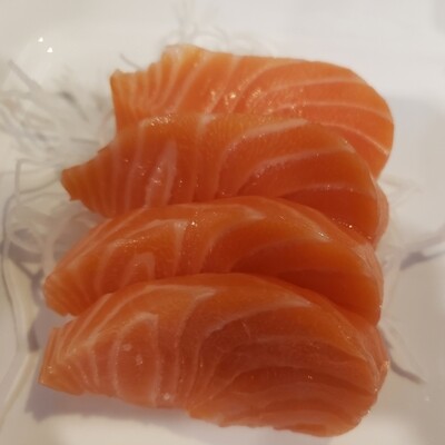 1/2 Salmon Sashimi