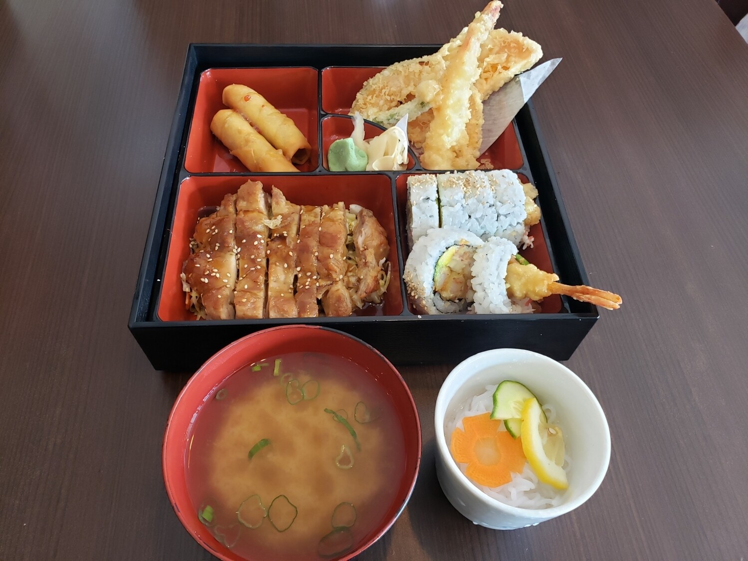Lunch Box B