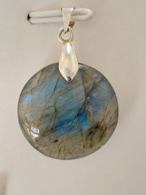 LABRADORITE pendentif pleine Lune