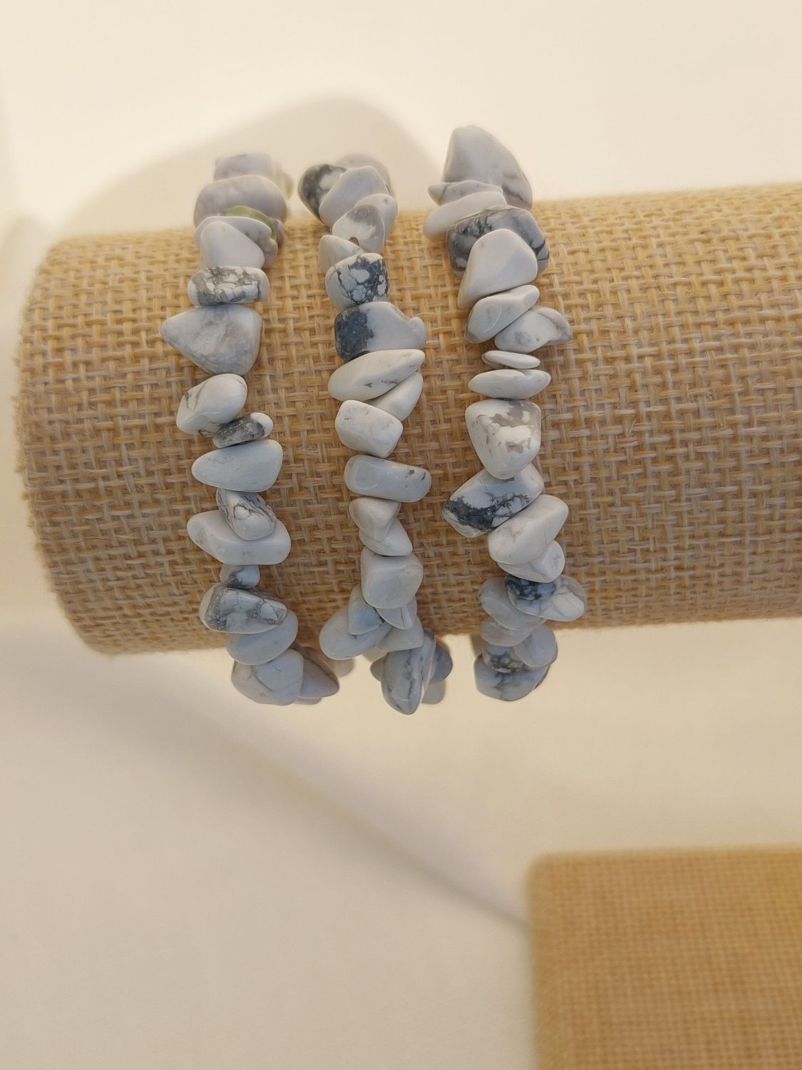 HOWLITE bracelet baroque