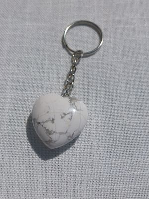 HOWLITE Porte Clef Cœur