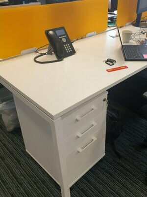 1400mm White Bench desk