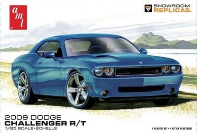 AMT 1/25 2009 Dodge Challenger R/T
