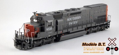 ScaleTrains Rivet Counter HO EMD SD40T-2 w/DCC & Sound (R2) - Southern Pacific : #8556