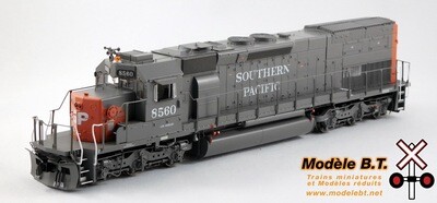 ScaleTrains Rivet Counter HO EMD SD40T-2 w/DCC & Sound (R2) - Southern Pacific : #8560