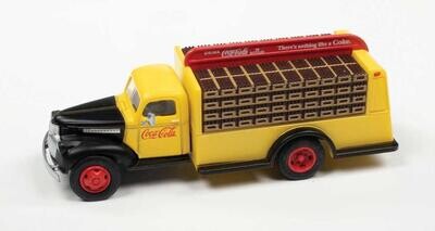 Classic Metal Works HO 1941-1946 Chevrolet Beverage Bottle Delivery Truck - Coca-Cola (yellow, black)