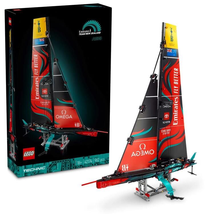 LEGO® 42174 Emirates Team New Zealand AC75 Yacht - Technic®