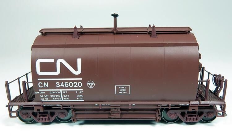 Rapido Trains HO Short Barrel Ore Hopper: CN Mineral Brown #346032