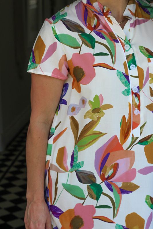 COLOURFUL FLORAL CHINESE COLLAR - RAYON