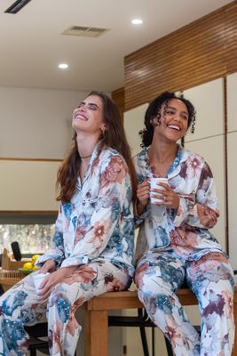 SLEEPWEAR