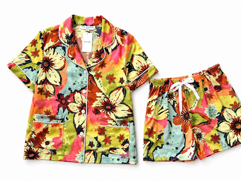 BRIGHT FLORAL SHORT SET - SATIN