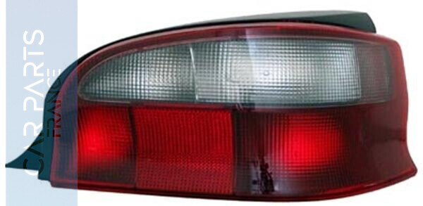 Feu arrière droit TYC pour Citroën Saxo 1996-1999