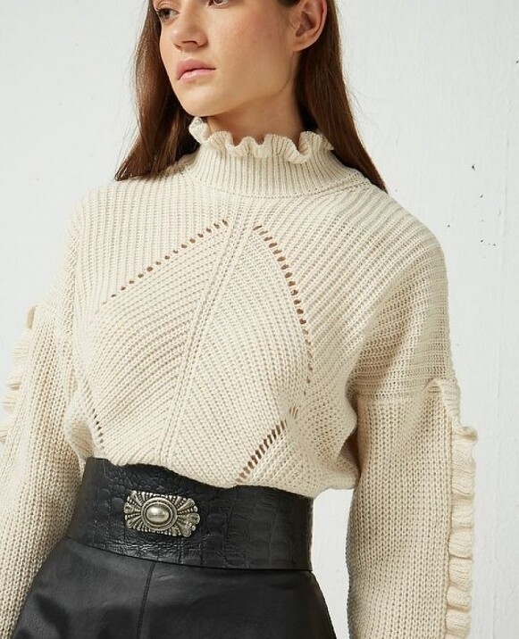 Maglia con collo alto arricciato