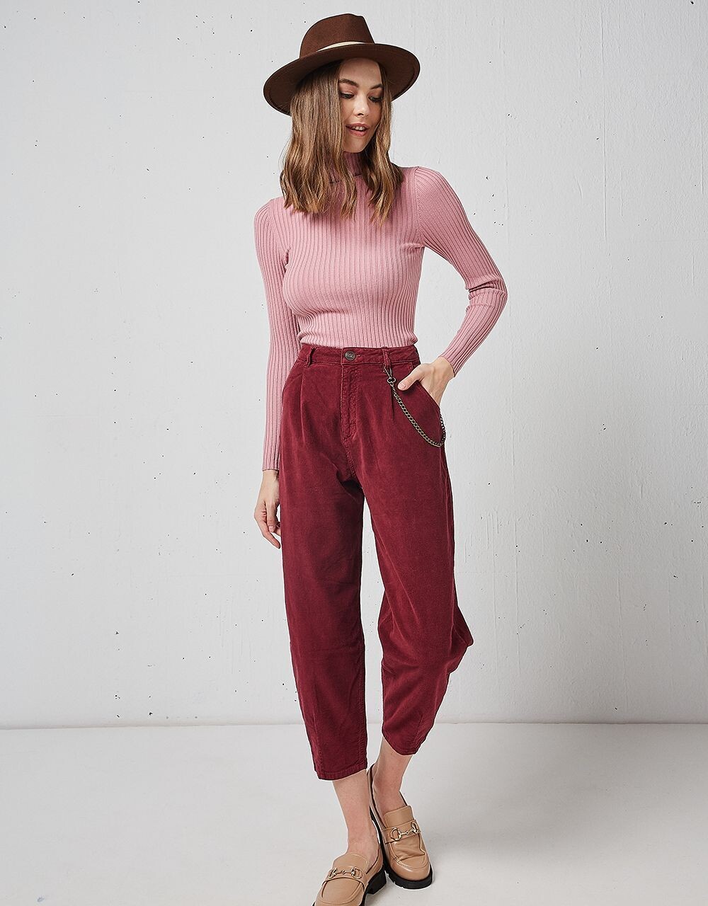 Pantalone cropped in velluto