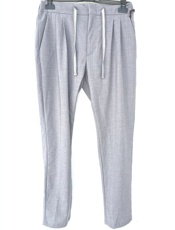 Pantaloni in fresco lana con pinces