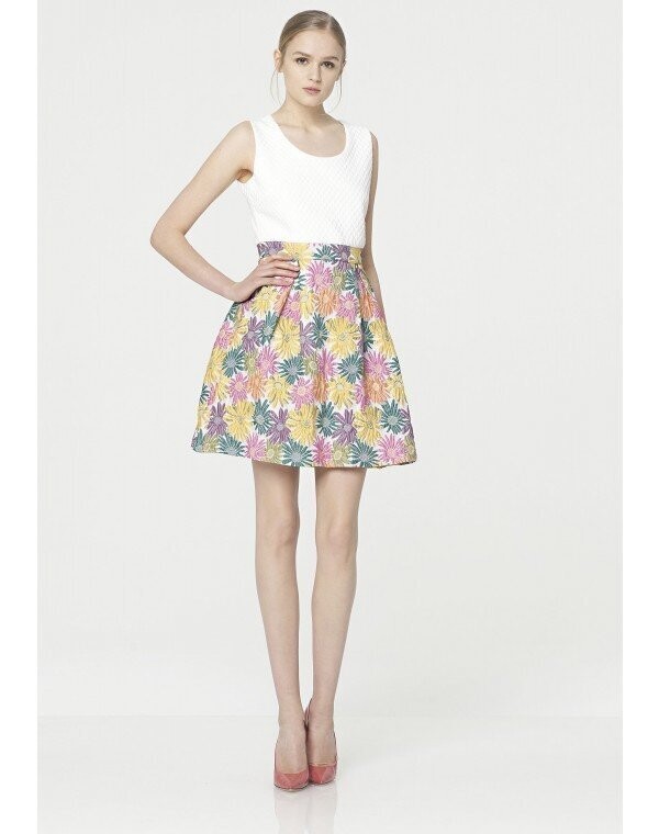 Vestito con gonna jacquard