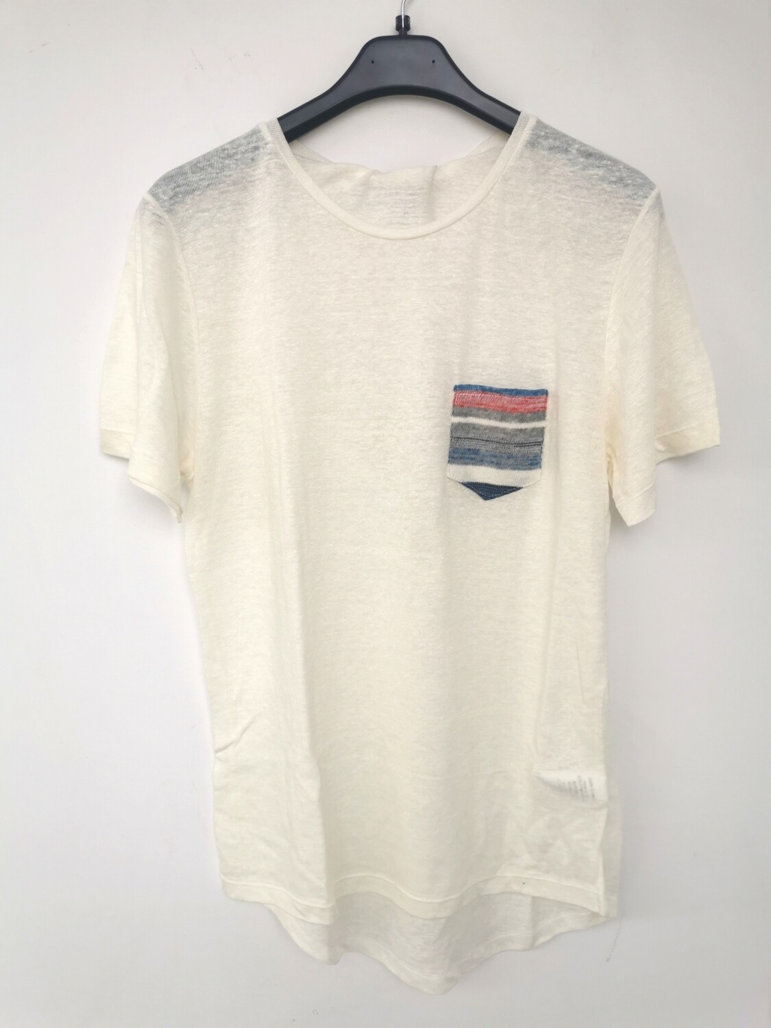 T-shirt girocollo in lino.