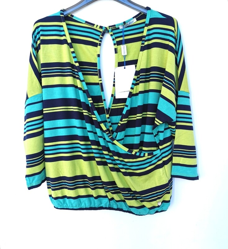 Maglia a righe con scollo incrociato