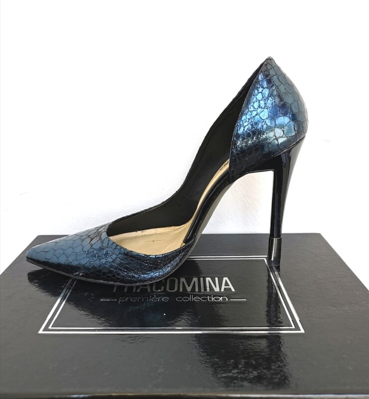 Décolleté pitonate