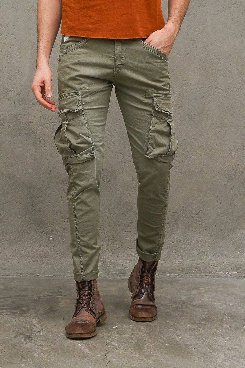 Pantalone con tasconi