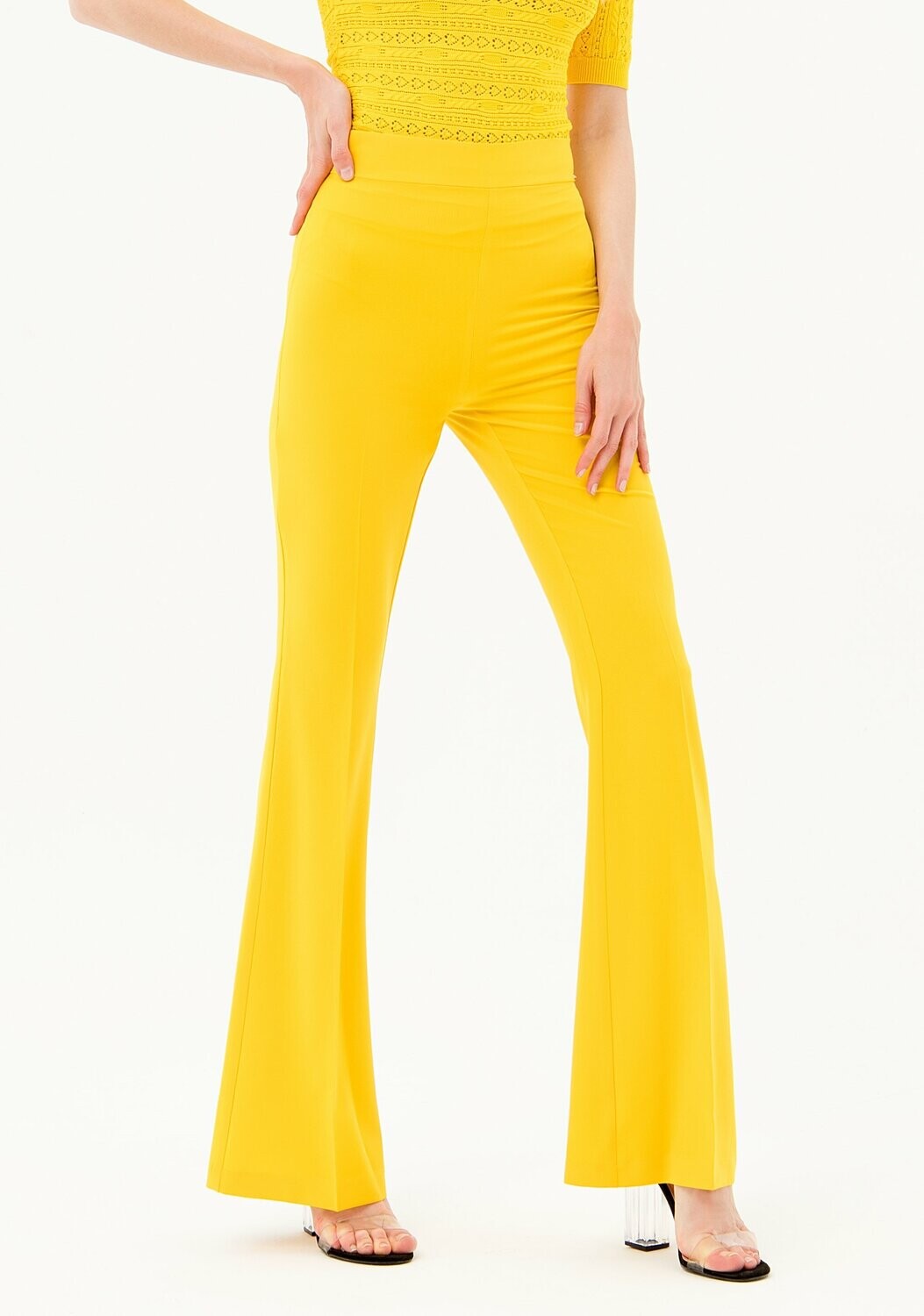 Pantalone bootcut in tessuto stretch