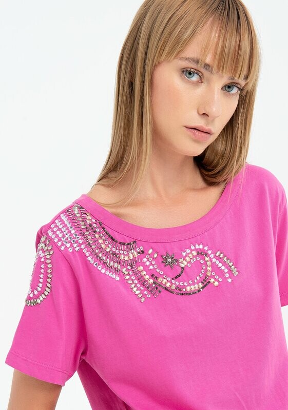 T-shirt con applicazioni gioiello