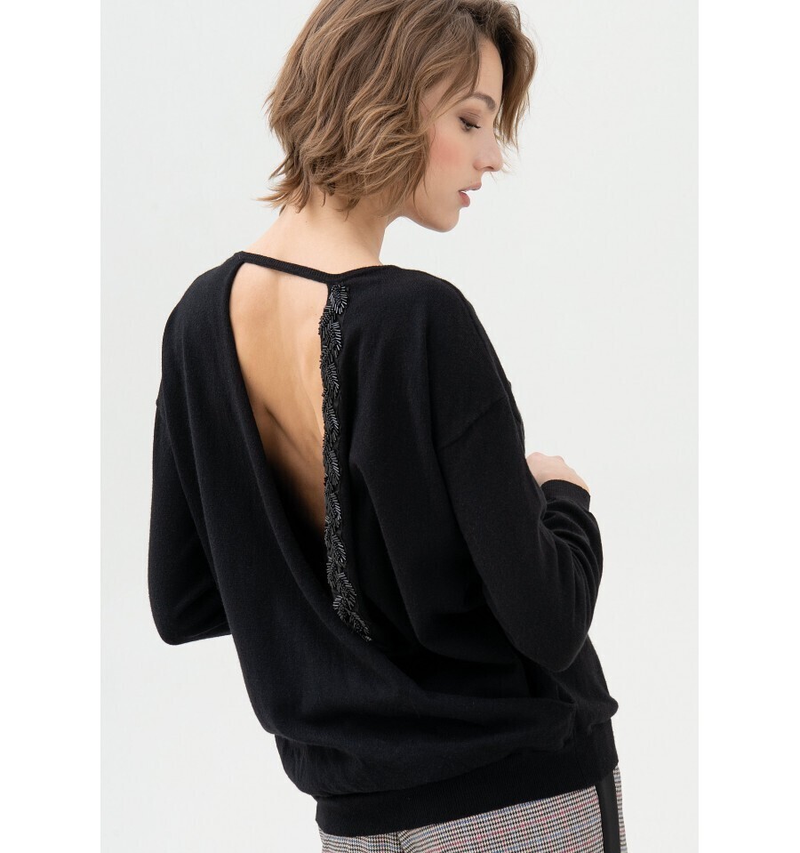 Maglia regular con scollo sulla schiena