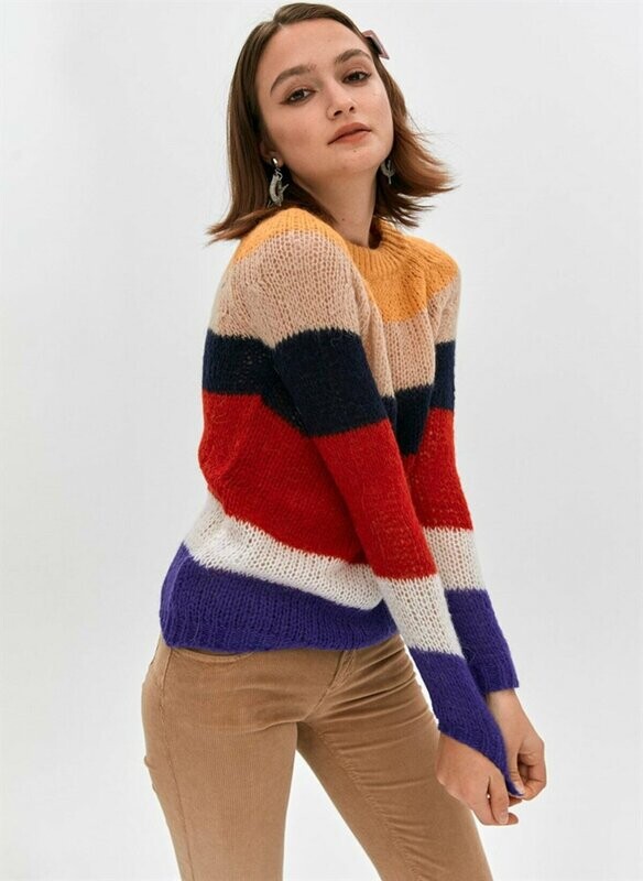 Maglione colorato a righe