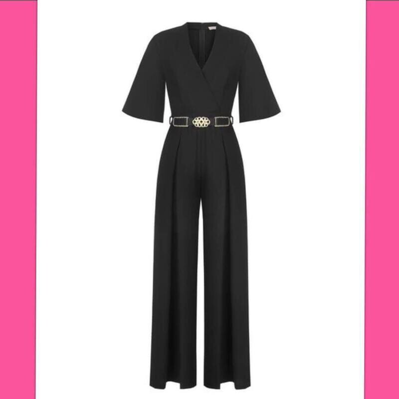 Tuta con cintura e manica corta