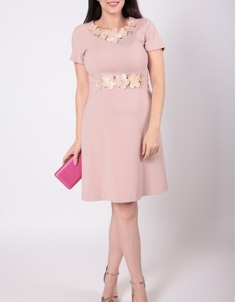 Vestito svasato con fiori