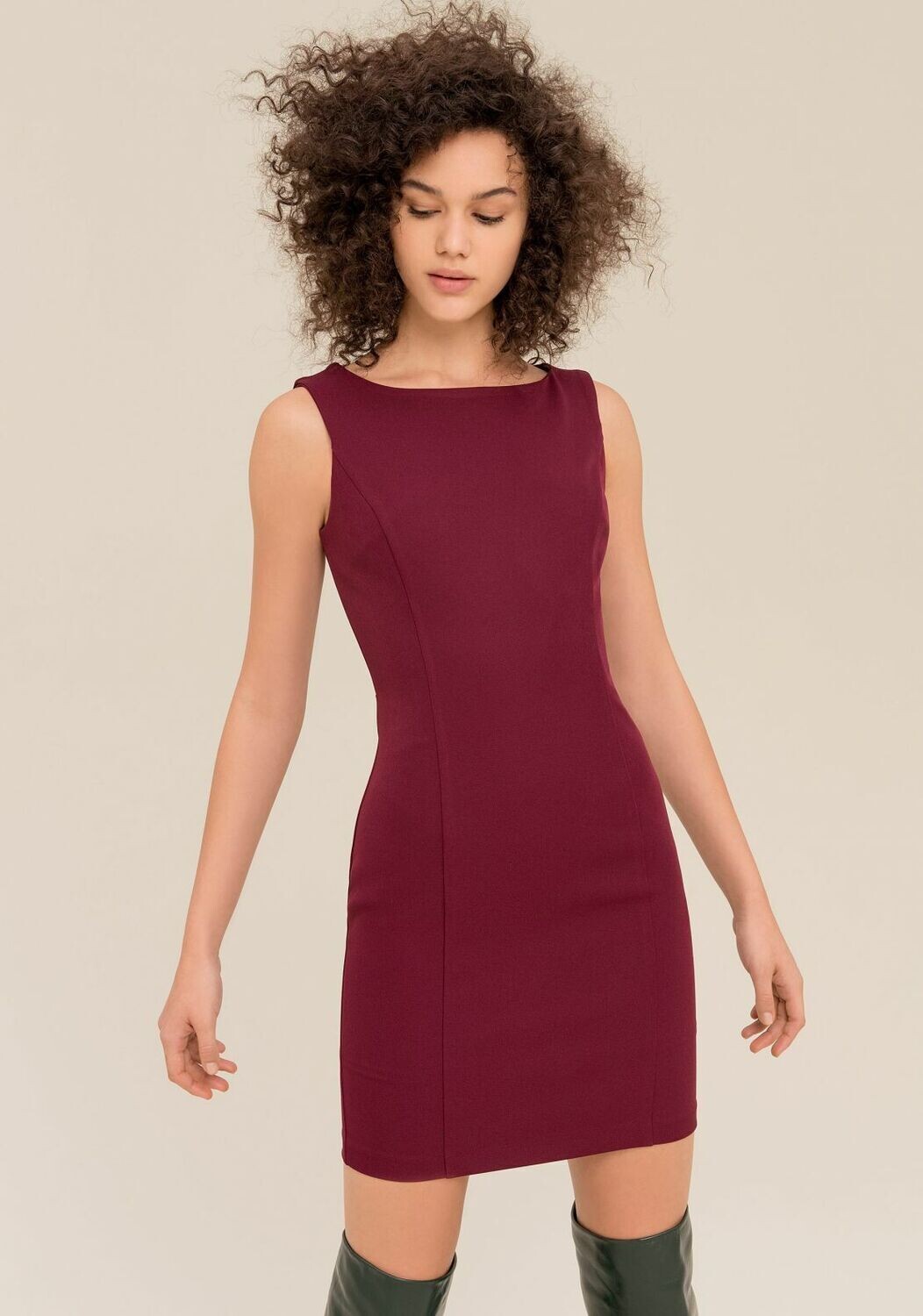 Tubino con scollatura