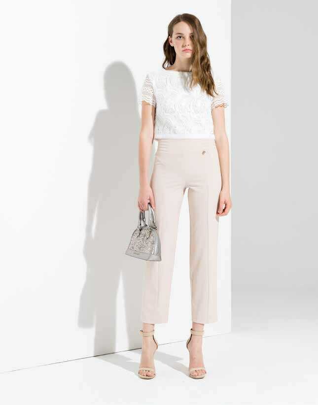 Pantalone regular a vita alta