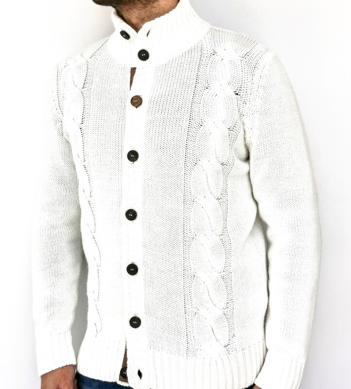 Cardigan lupetto con bottoni in legno