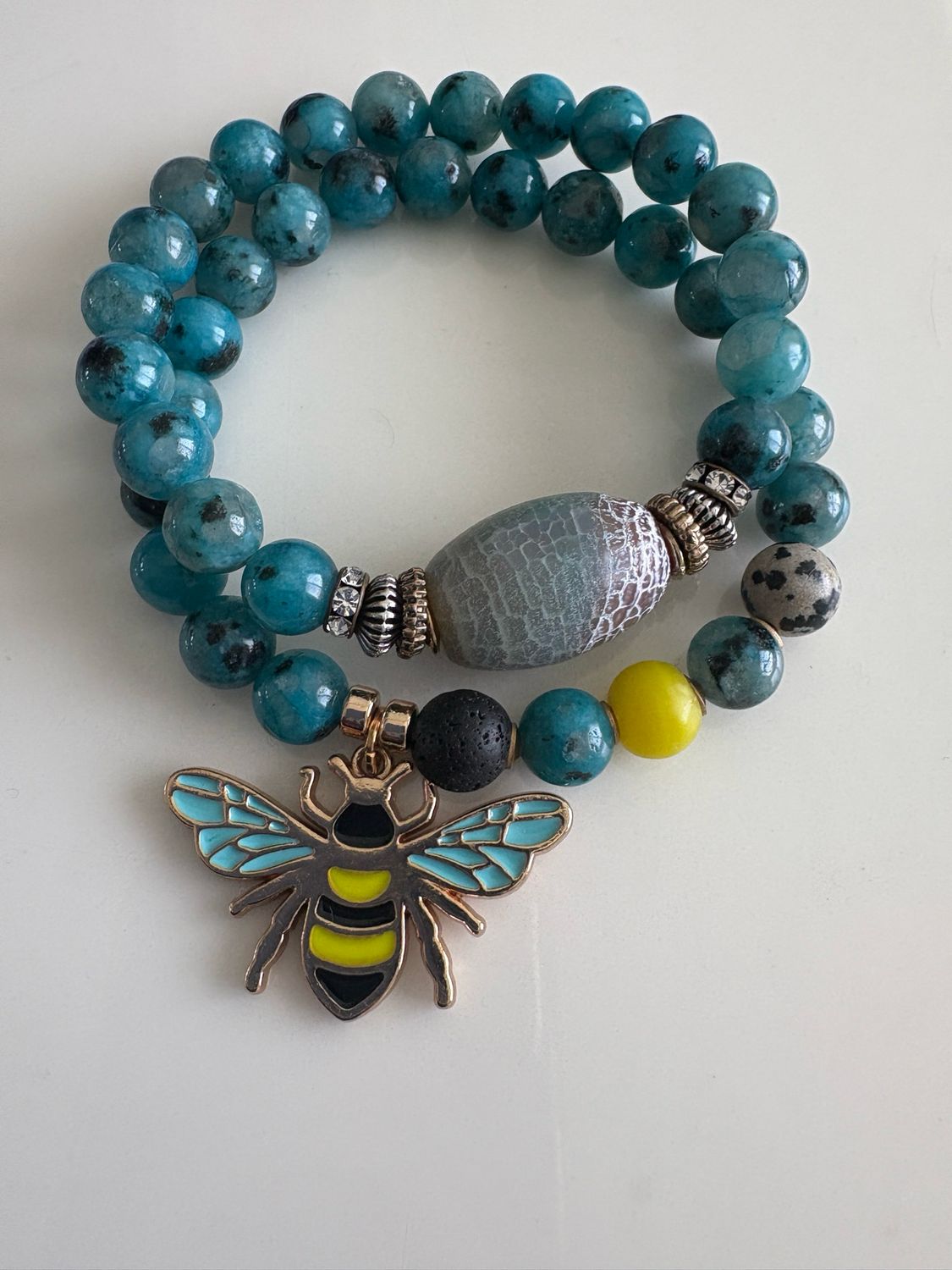 Bee In Blu