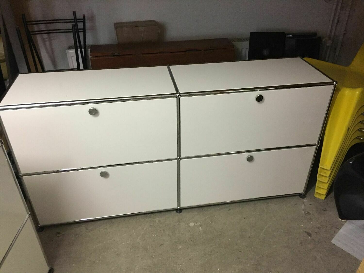 USM HALLER SIDEBOARD 2 BREIT / 2 HOCH / 4 KLAPPTÜREN, WEISS