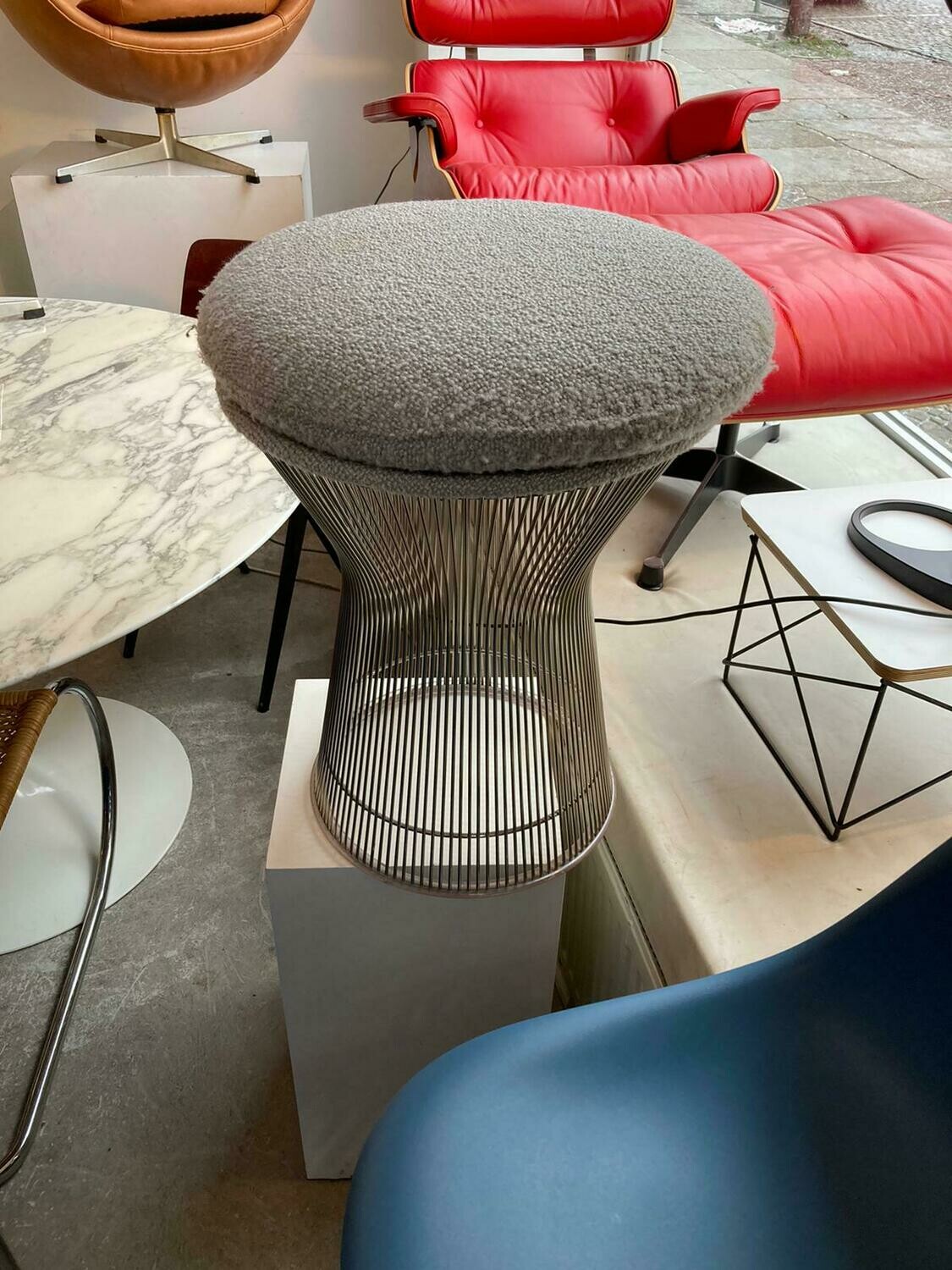 Warren Platner Hocker