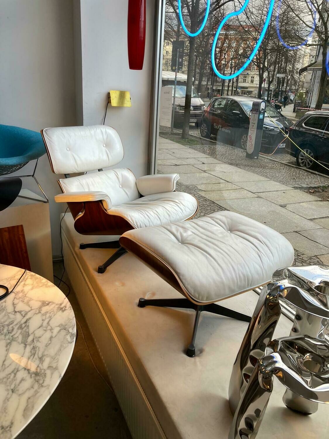 Eames Lounge Chair & Ottoman Palisander
