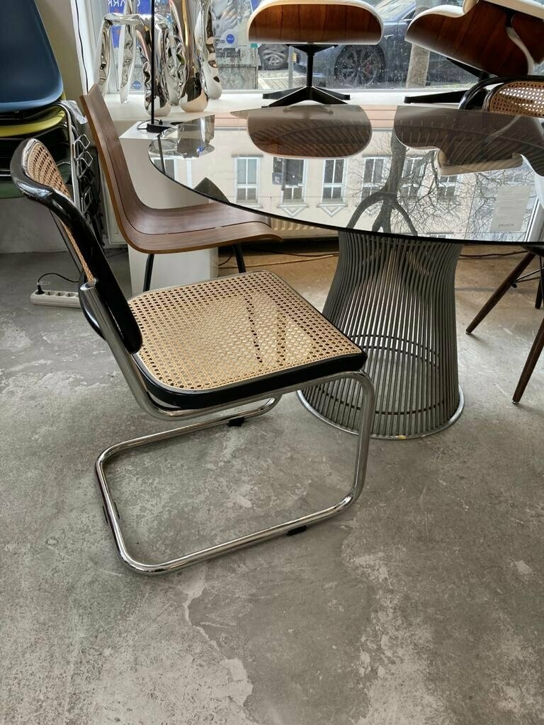 S 32 Freischwinger Thonet